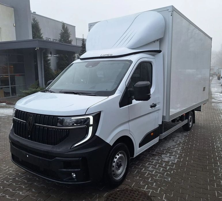 Renault Master  Kontener 8 palet z windą