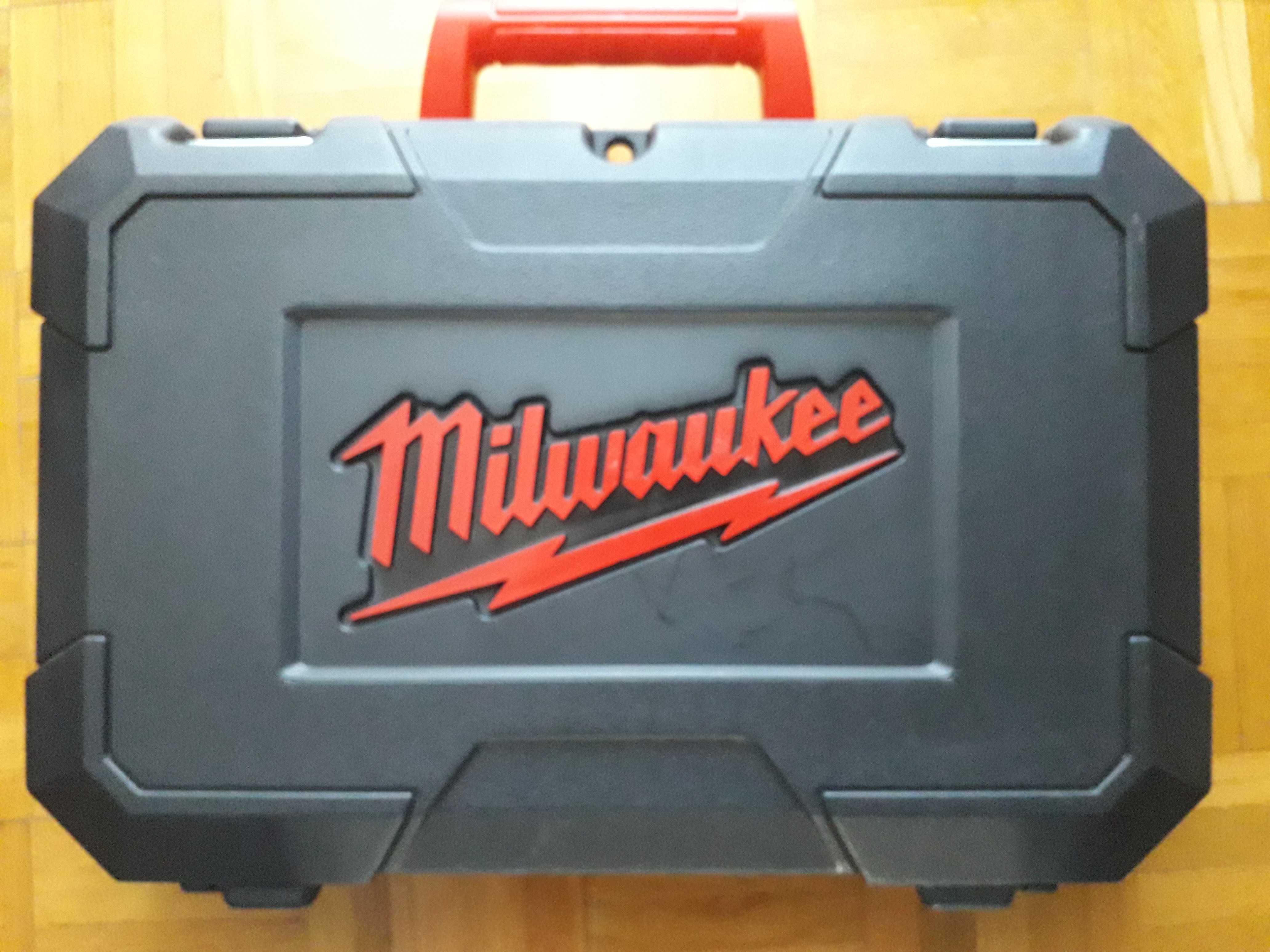 MILWAUKEE obcinak do rur miedzianych C12PC 12V