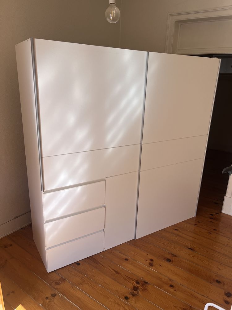 Roupeiro Comforama NEVADA PLUS portas deslizantes 200x200cm