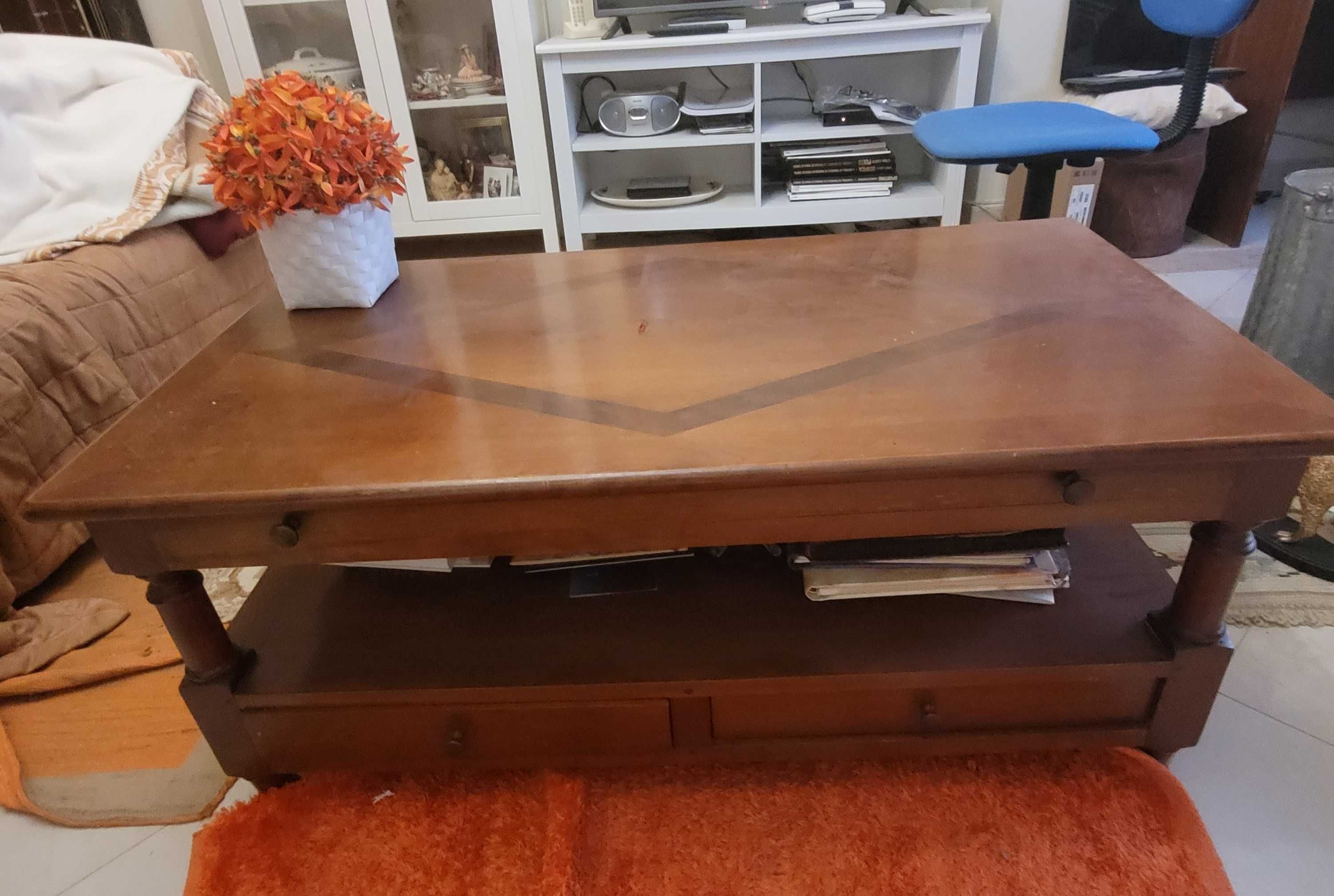 Mesa em cerejeira maciça