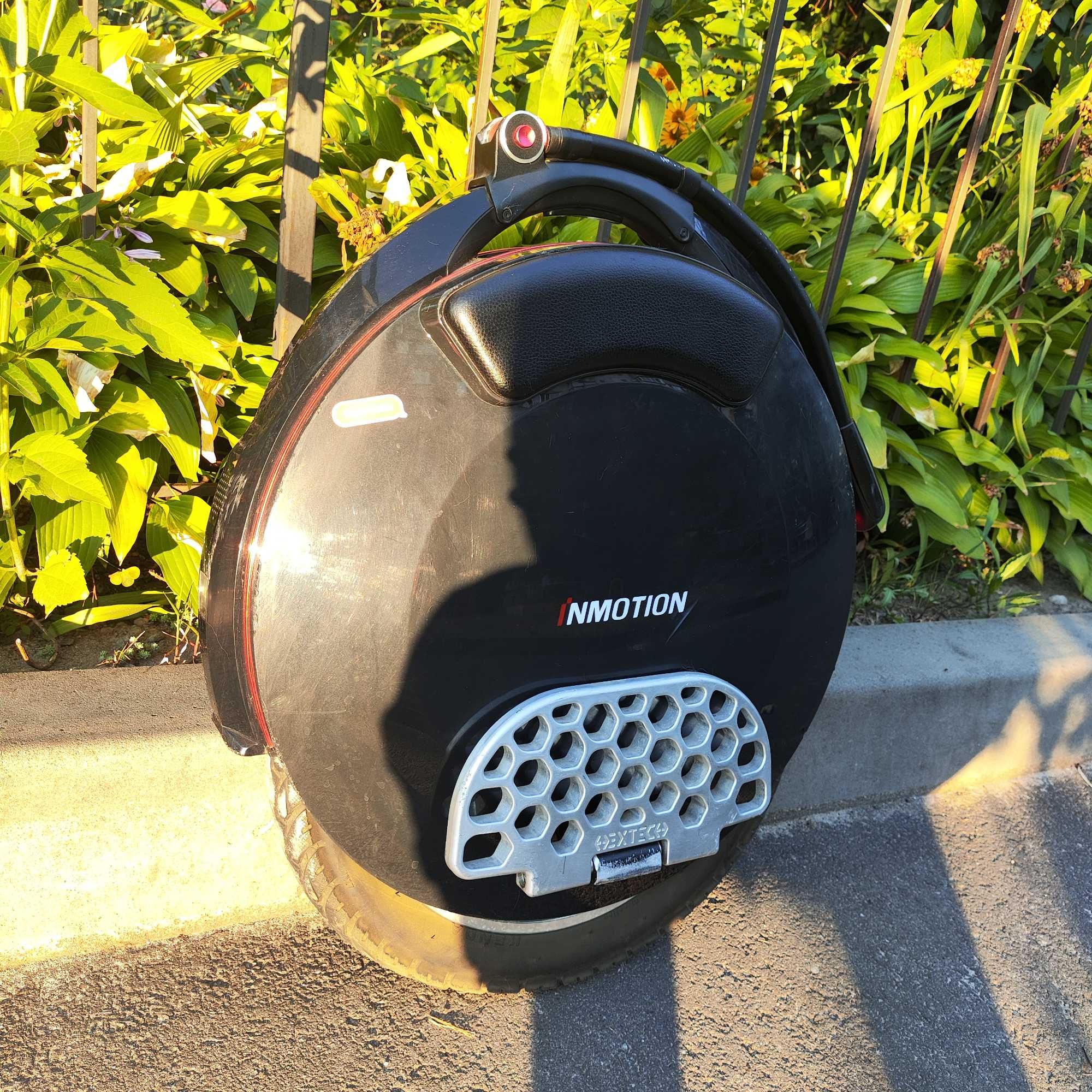 Моноколесо InMotion SCV V10F з педалями HexTech, пробіг 4105 км