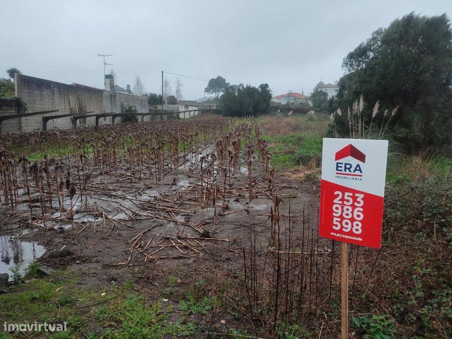 Terreno em zona de construção, Forjães
