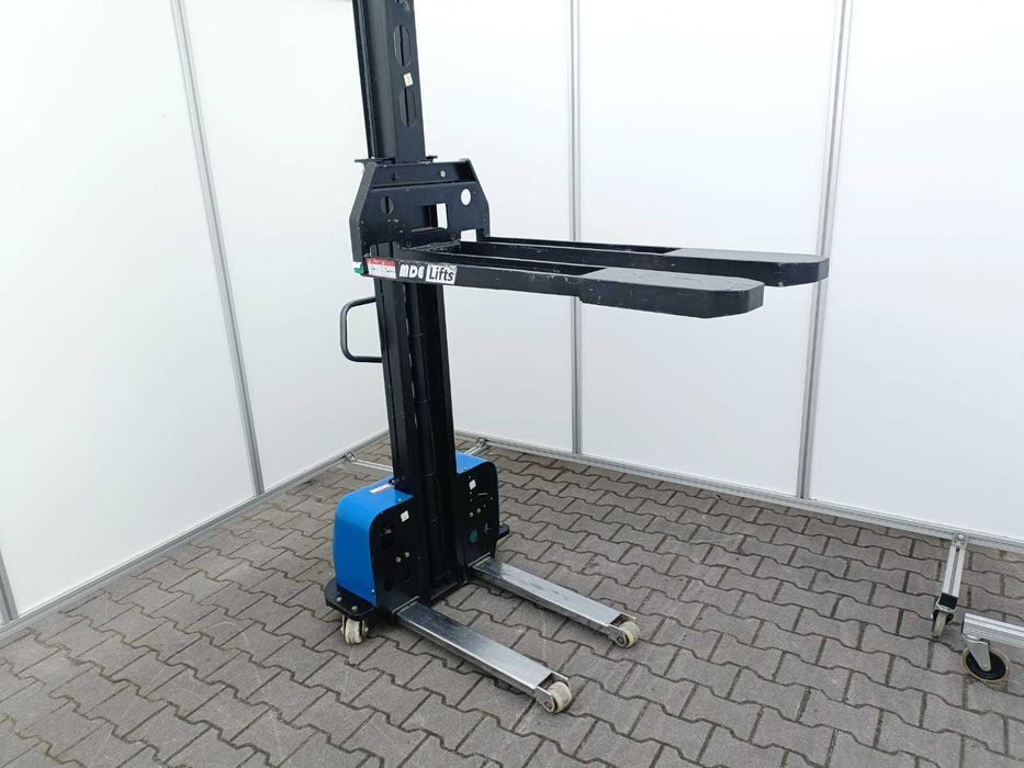 Wózek samozaładowczy elektryczny paleciak masztowy winda 500 kg 130 cm