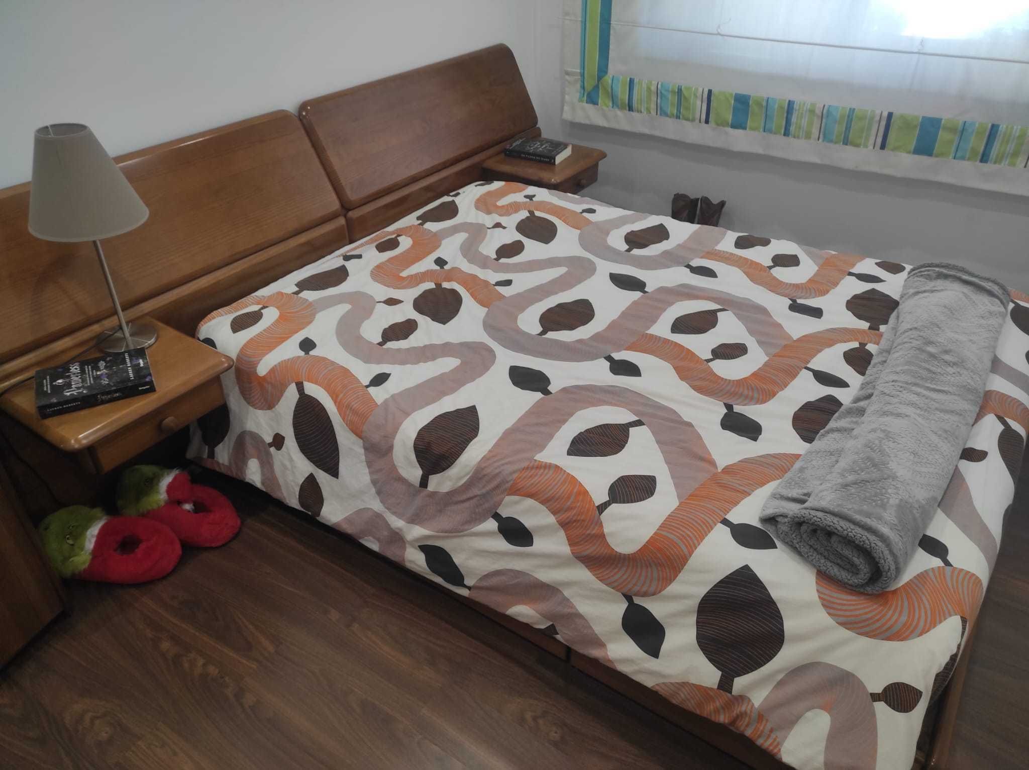 Vendo Cama casal