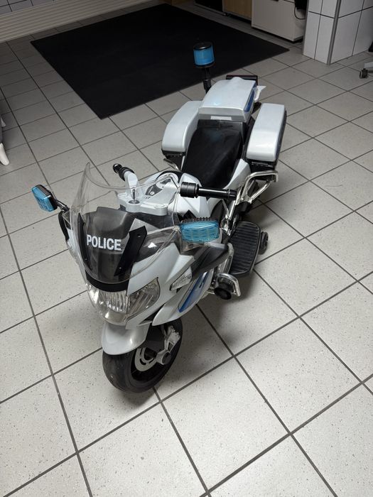 Motor na akumulator BMW dla dziecka