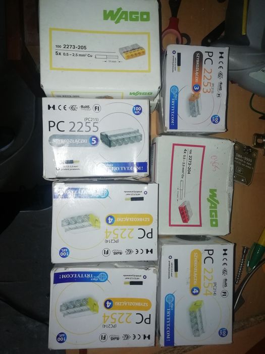 Wago-з'єднання проводів.