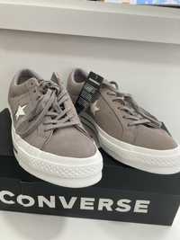 Sapatilhas Converse tamanho 45 novas