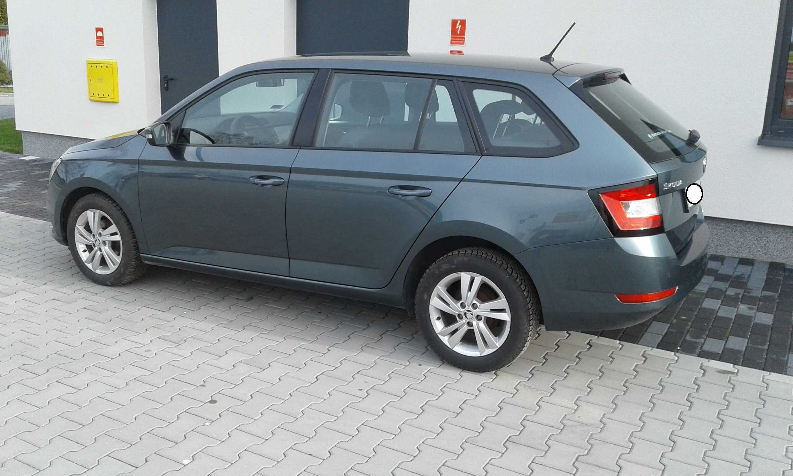 Fabia Ambition auto krajowe serwisowane ,