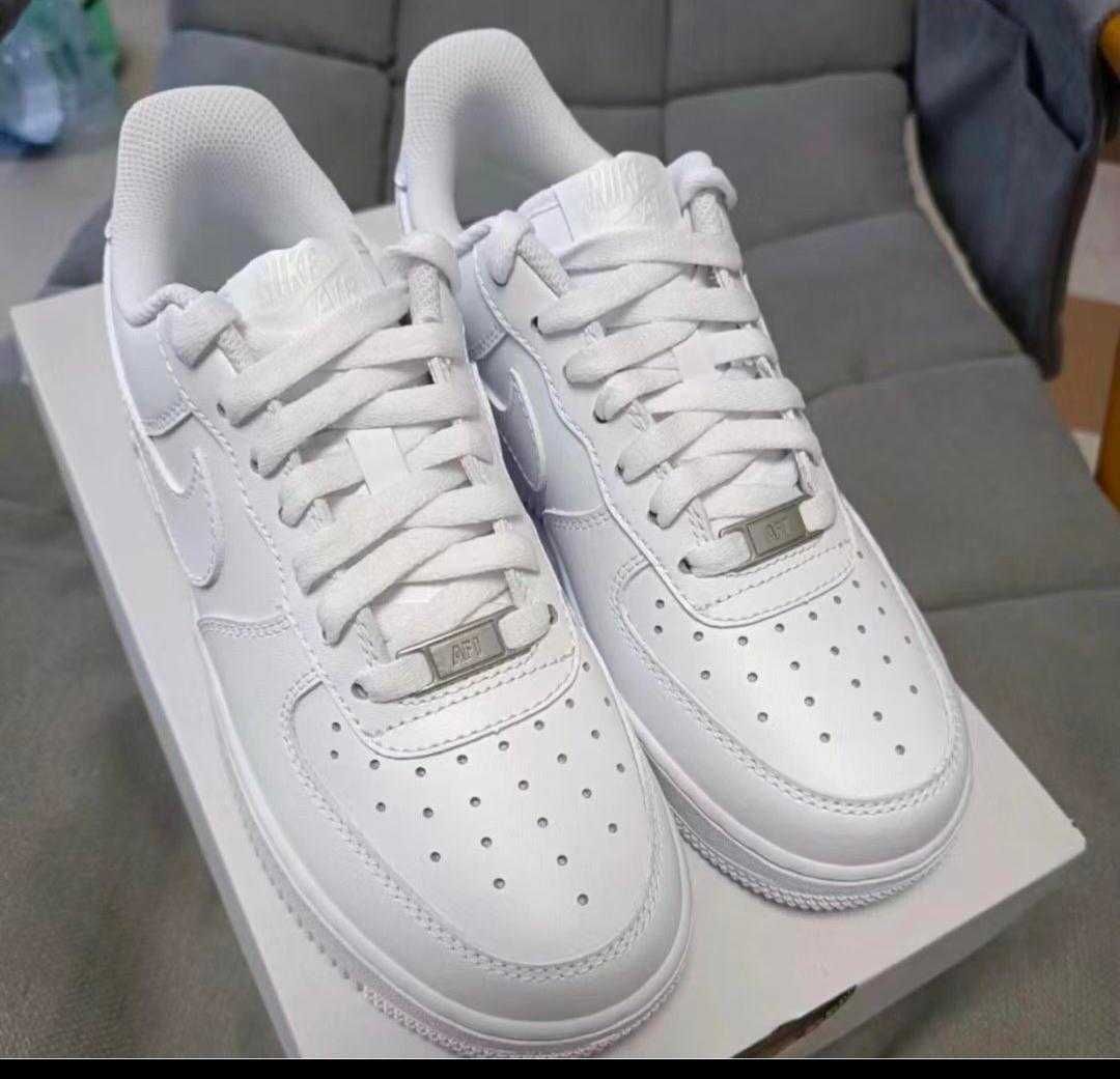 NikeAirForce1Low07White R.40.5