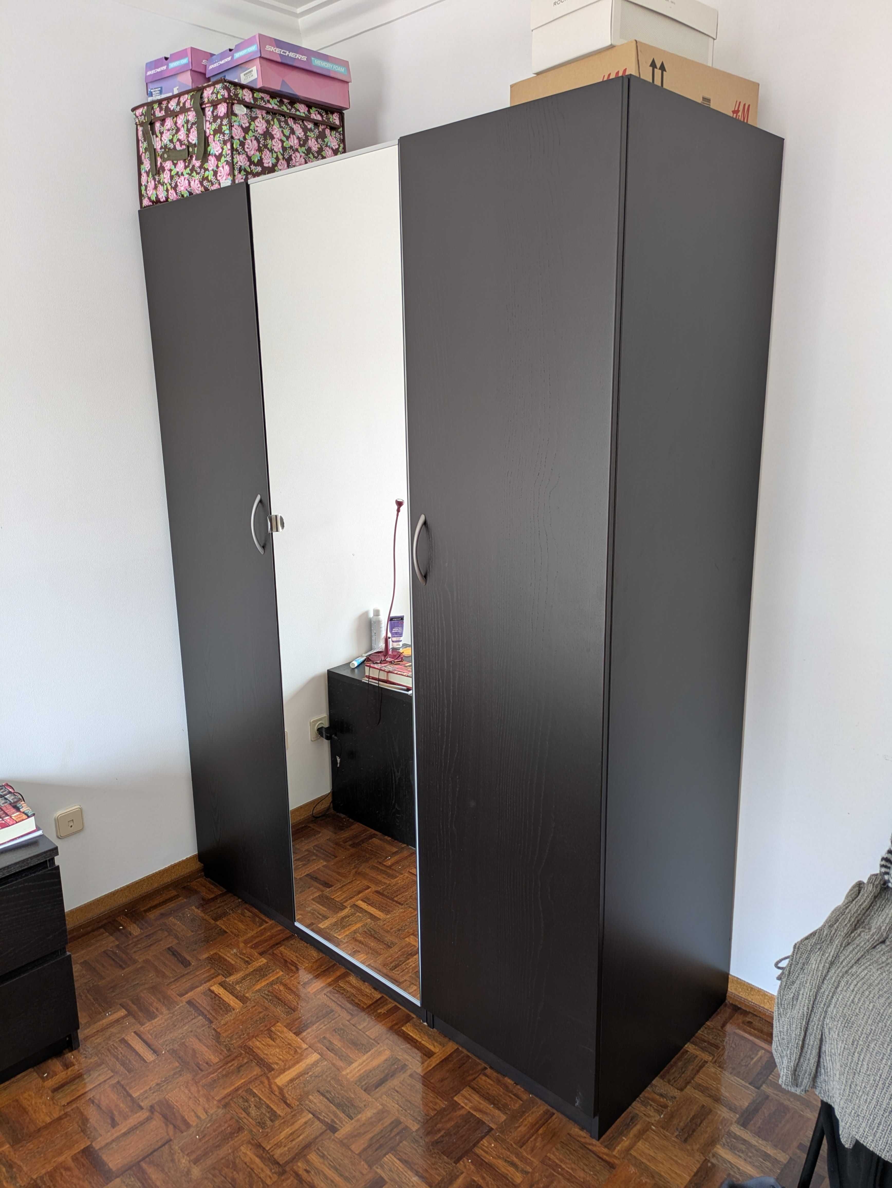 Roupeiro (Ikea) Quarto