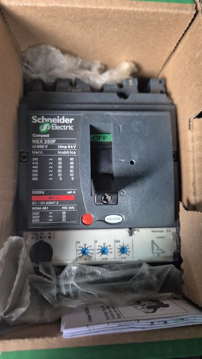 Продам автомат митсубиси ,шнайдер.