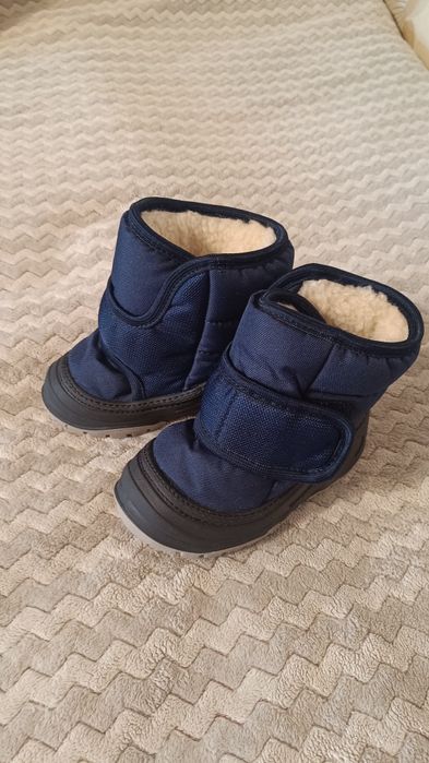 Дитячі зимові черевики, на 1-2 рочки (24-25р)