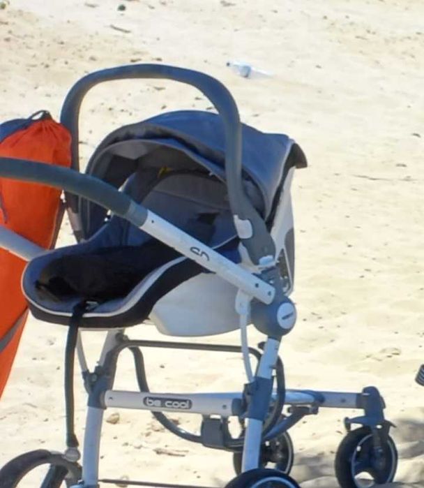 Carrinho bebé trio/ ovo cadeira e alcofa