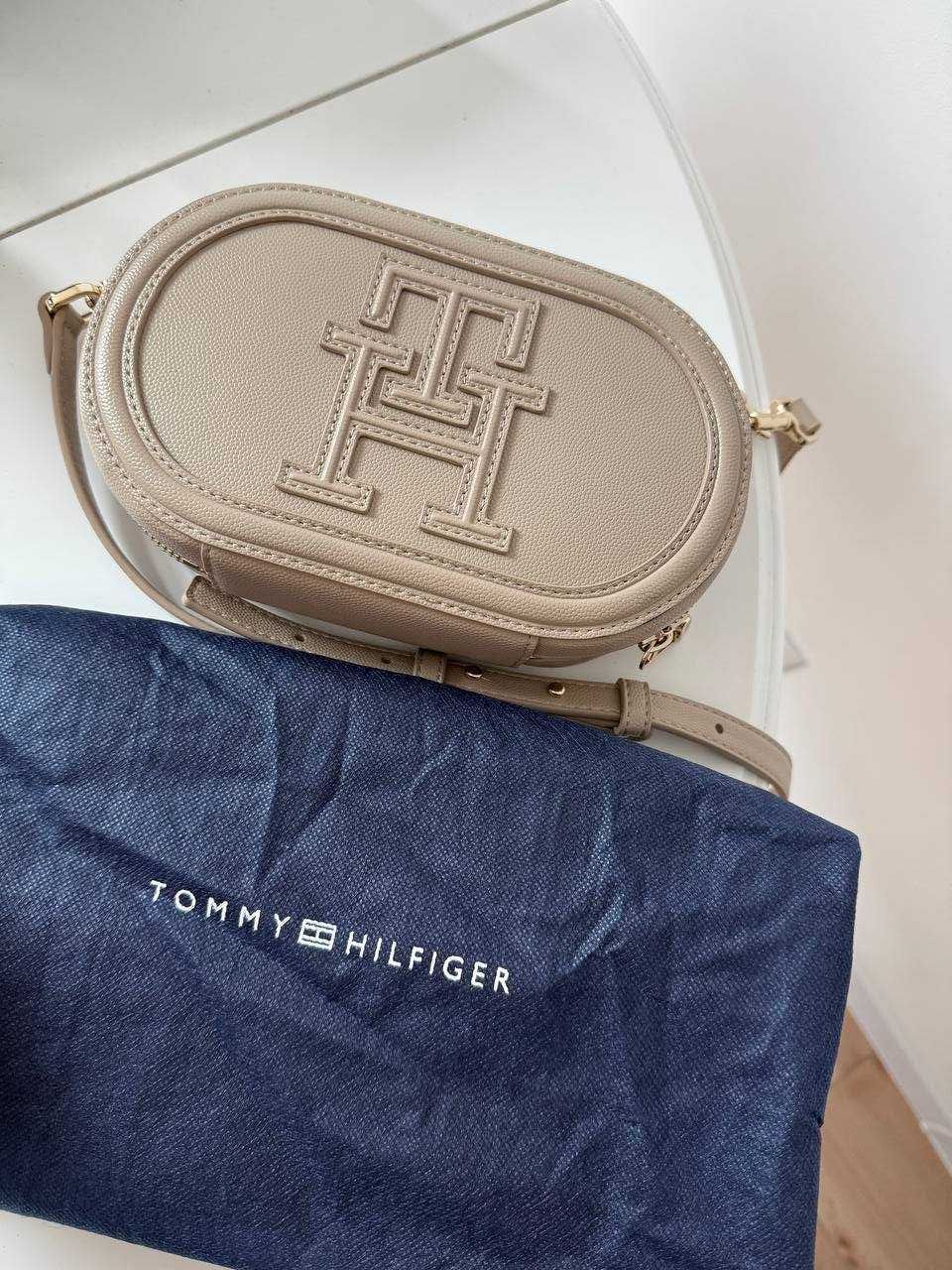 Сумочка Tommy Hilfiger