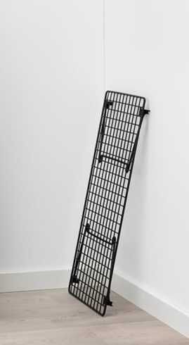 Sapateira em metal Ikea