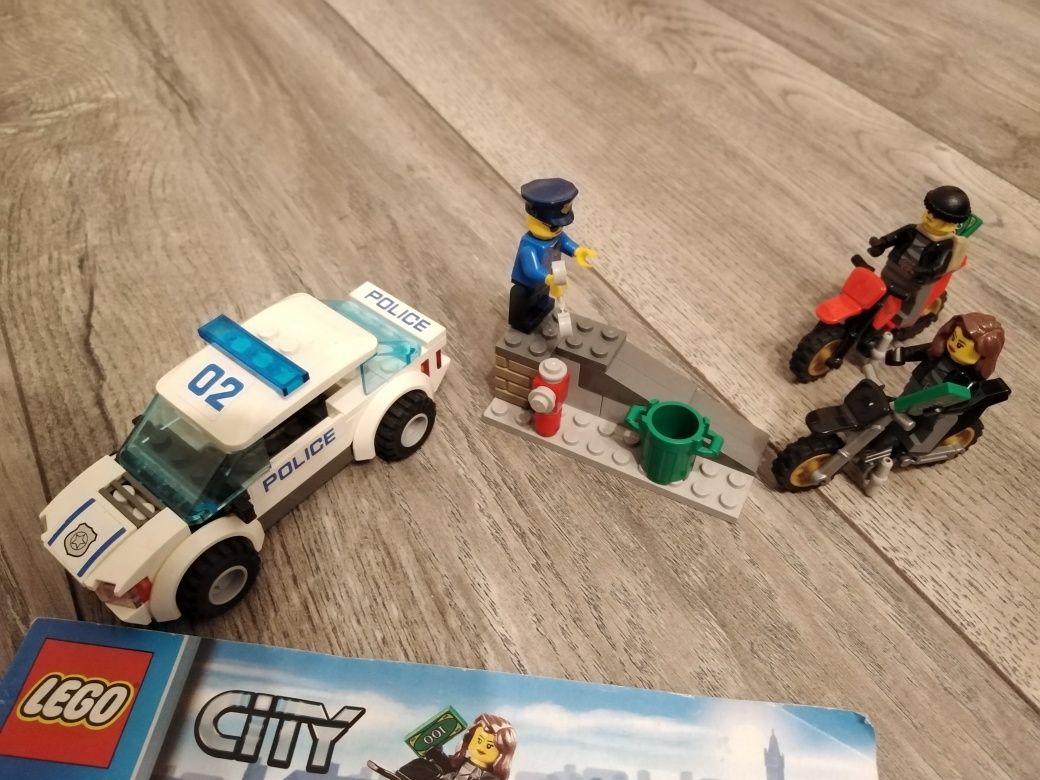 Lego 60042 pościg policja