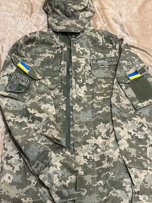 Військова піксельна форма + берці + керка + наліпки