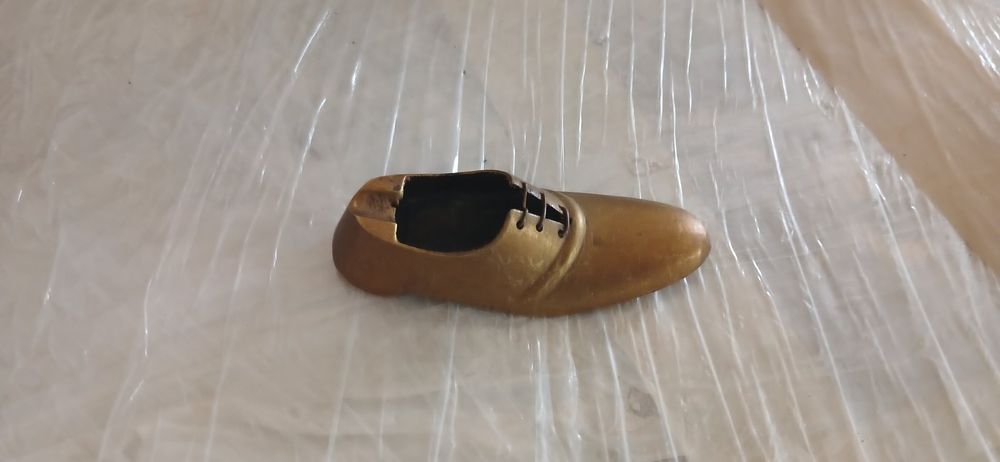 Попільничка черевик