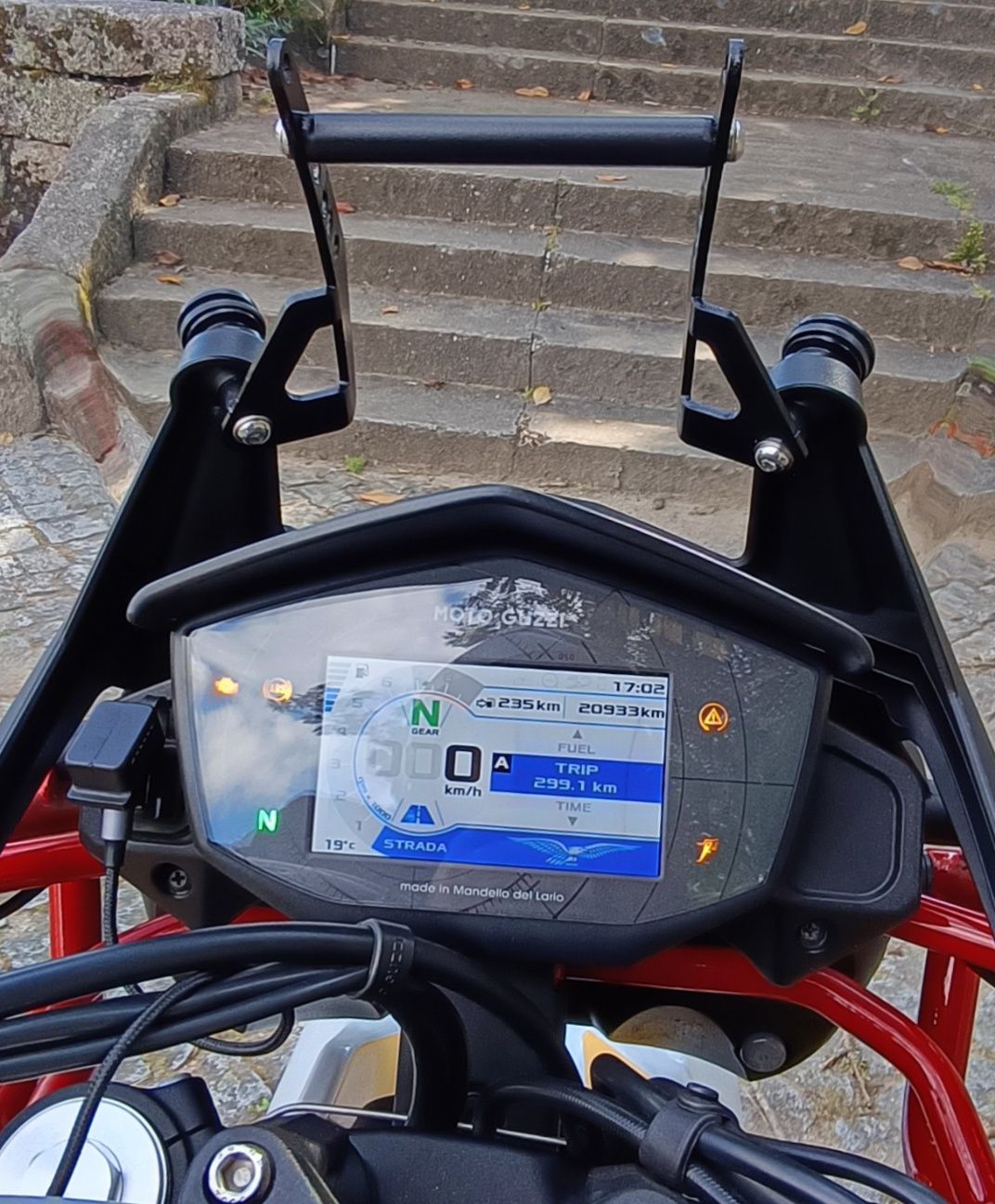 Moto Guzzi V85TT