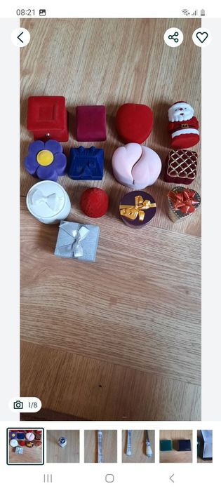 В продаже подарочные  коробочки