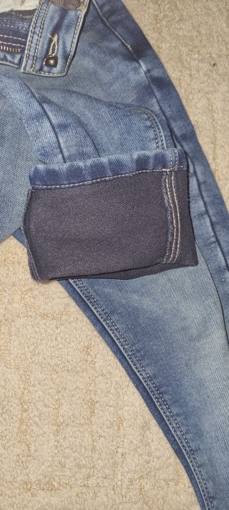Spodnie jeans 140 lekko ocieplane