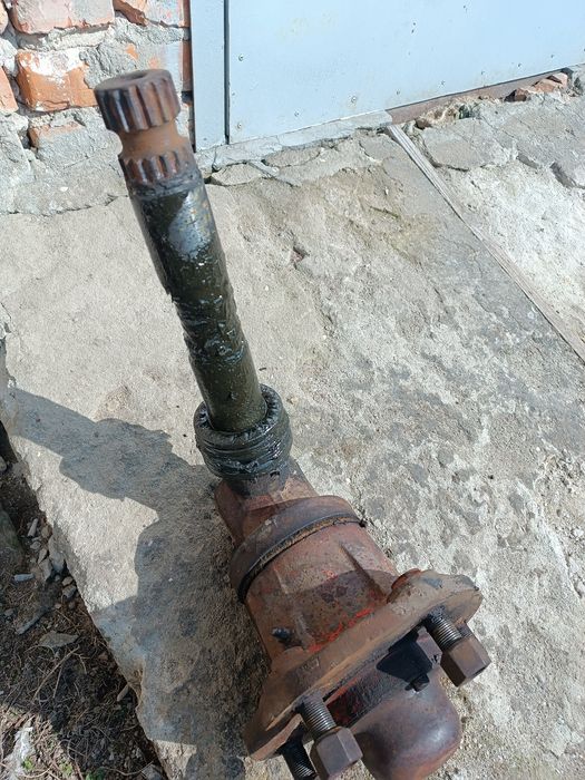 Продам передній брус цафи сошки ступиці коліна ЮМЗ в ідеальному стані