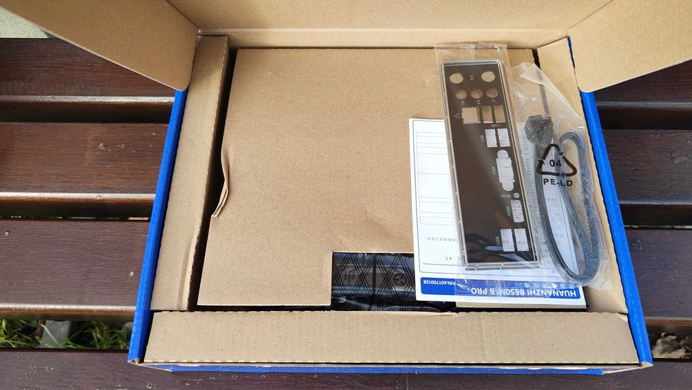 Материнська плата HUANANZHI B650M-B PRO AM5/DDR5/PCIe 4.0/2×M.2 NVMe