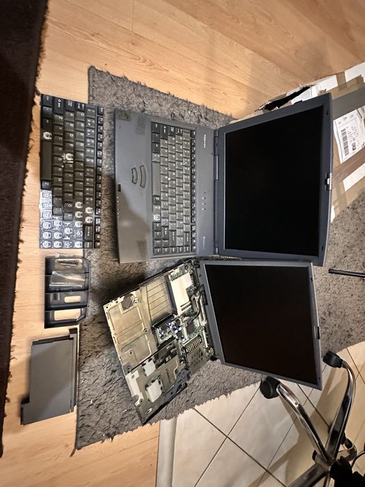 2 x toshiba Tecra