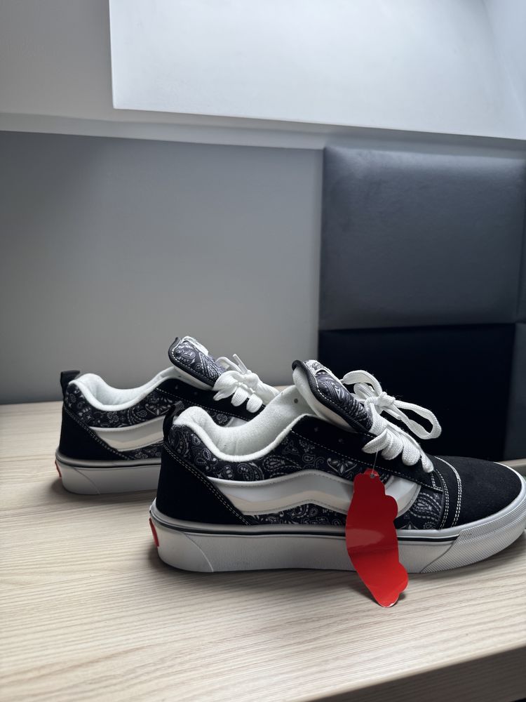 buty Vans knu Skool