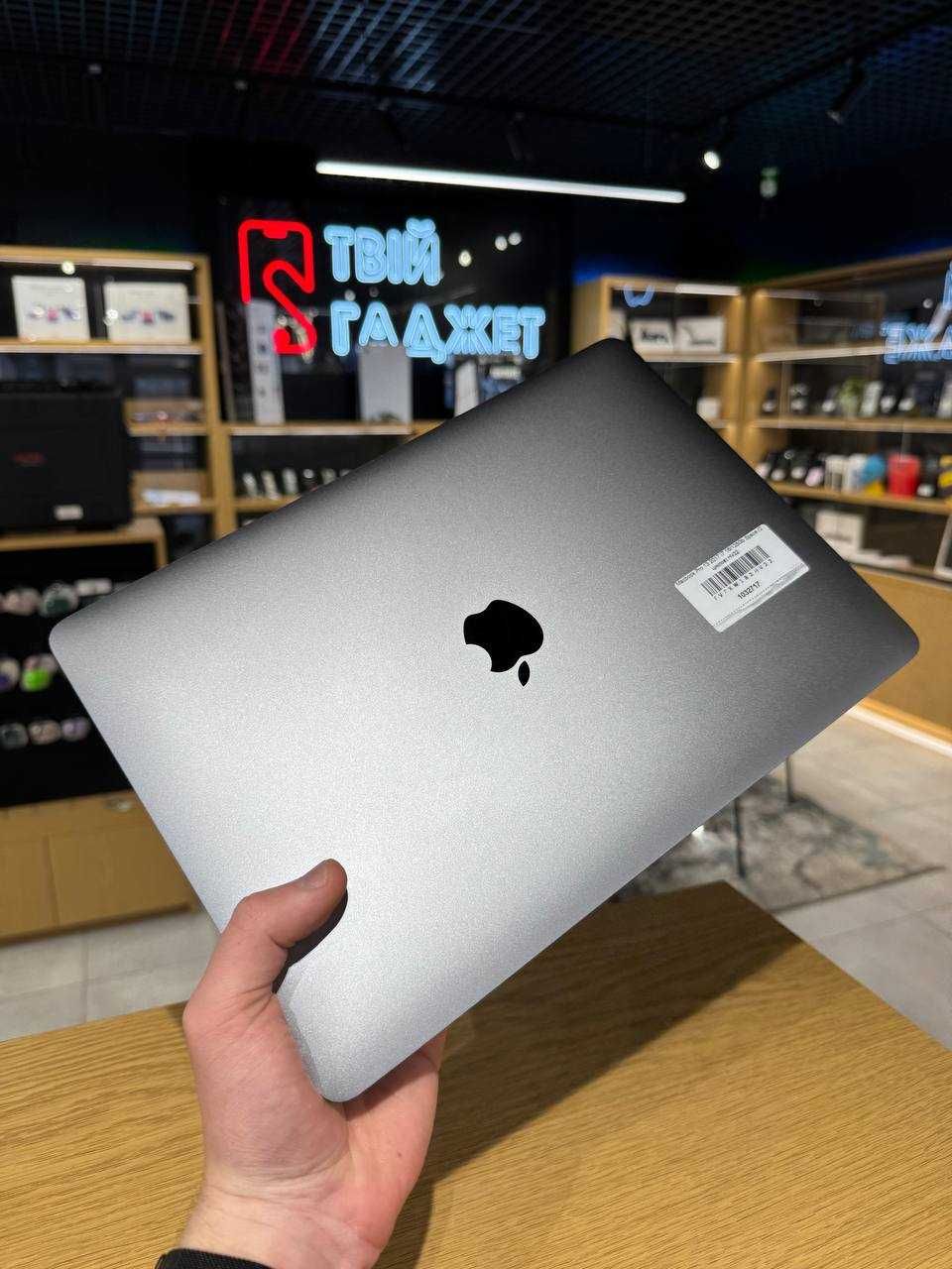 MacBook Pro 2017 13 i7 16/128gb (3 цикла) Магазин/Гарантія