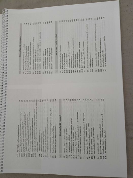 Livro de preparação para o exame de Matemática A 12ano