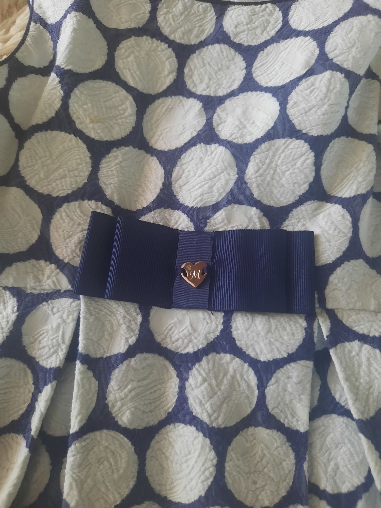Продам платье Mayoral, 122 см