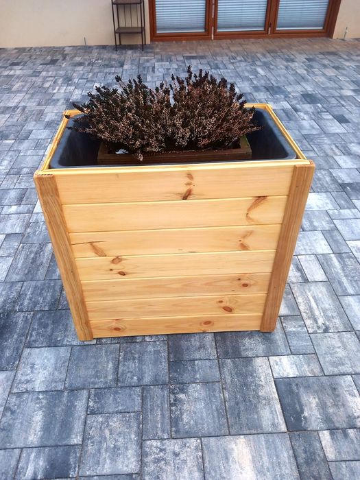 Skrzynie ogrodowo - tarasowe
