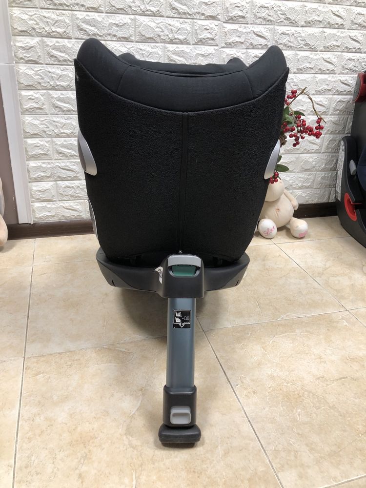 Автокрісло 360 Cybex Sirona Z i-Size Група 0/+1 (0-18 кг) сайбекс