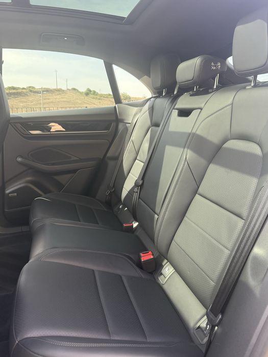 Porsche macan electric 4