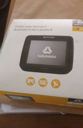 GPS da marca NAVMAN com a caixa e acessórios como novo