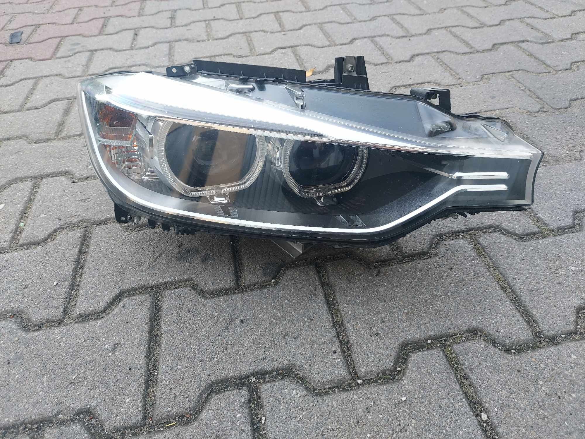 Lampa reflektor BMW F30 F31 xenon skrętna dynamic USA prawa