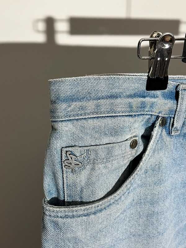 jasnoniebieskie meskie jeansy