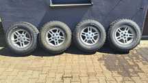 Koła jeep wj off road opony 245/75/16 AT Bf goodrich