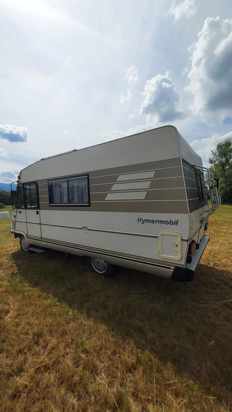 Hymer-Eriba ntegra kamper  Kamper z klimatyzacją w bardzo dobrym stanie to