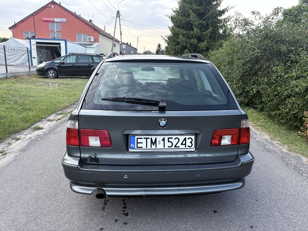 BMW 5 E39_2.2 LPG_2002r_Lift_Kombi