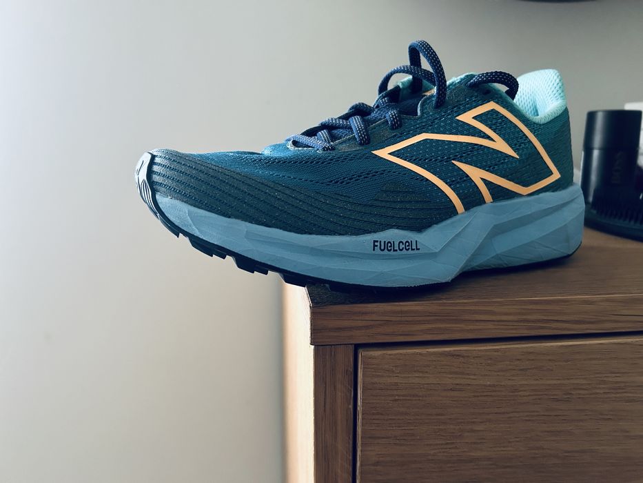FuelCell Venym New Balance