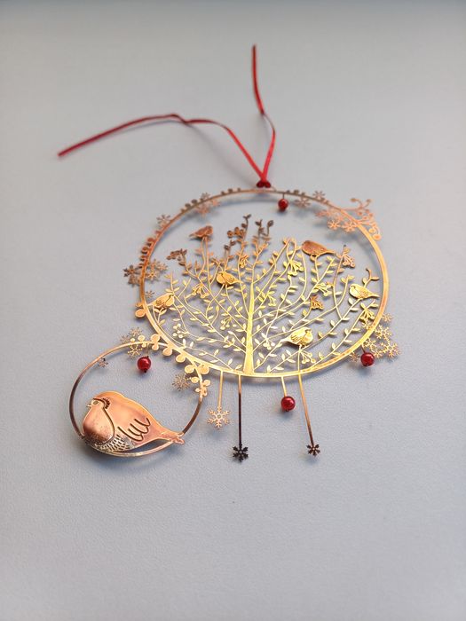 Pendente decorativo, dourado, com imagem de árvore povoada de pássaros64564403562881122