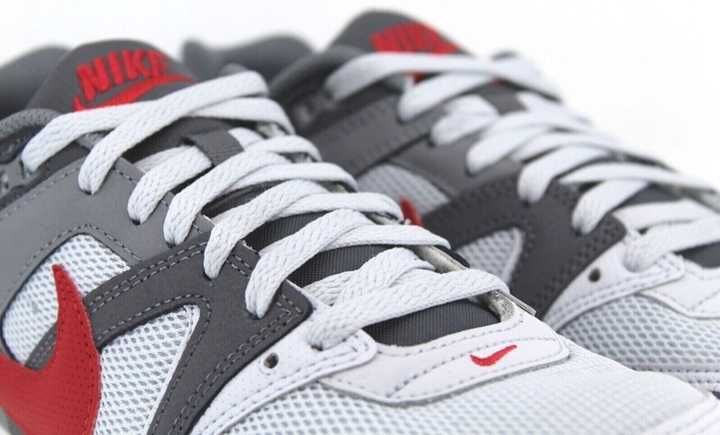 Buty sportowe Nike AIR MAX COMMAND: różne rozmiary