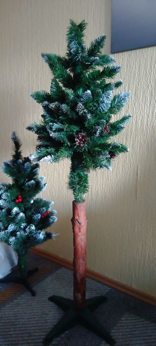 Sztuczna choinka na pniu