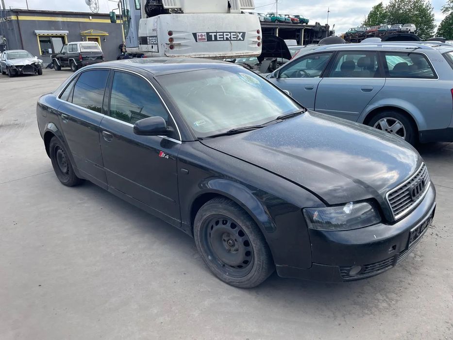 Audi A4 B6 NA CZĘŚCI Kolor: LZ9W
