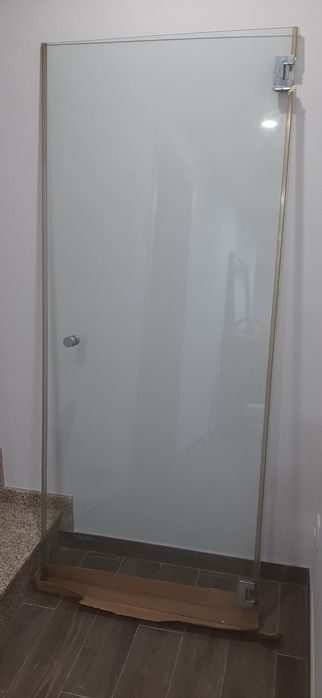 Porta de vidro para base de chuveiro