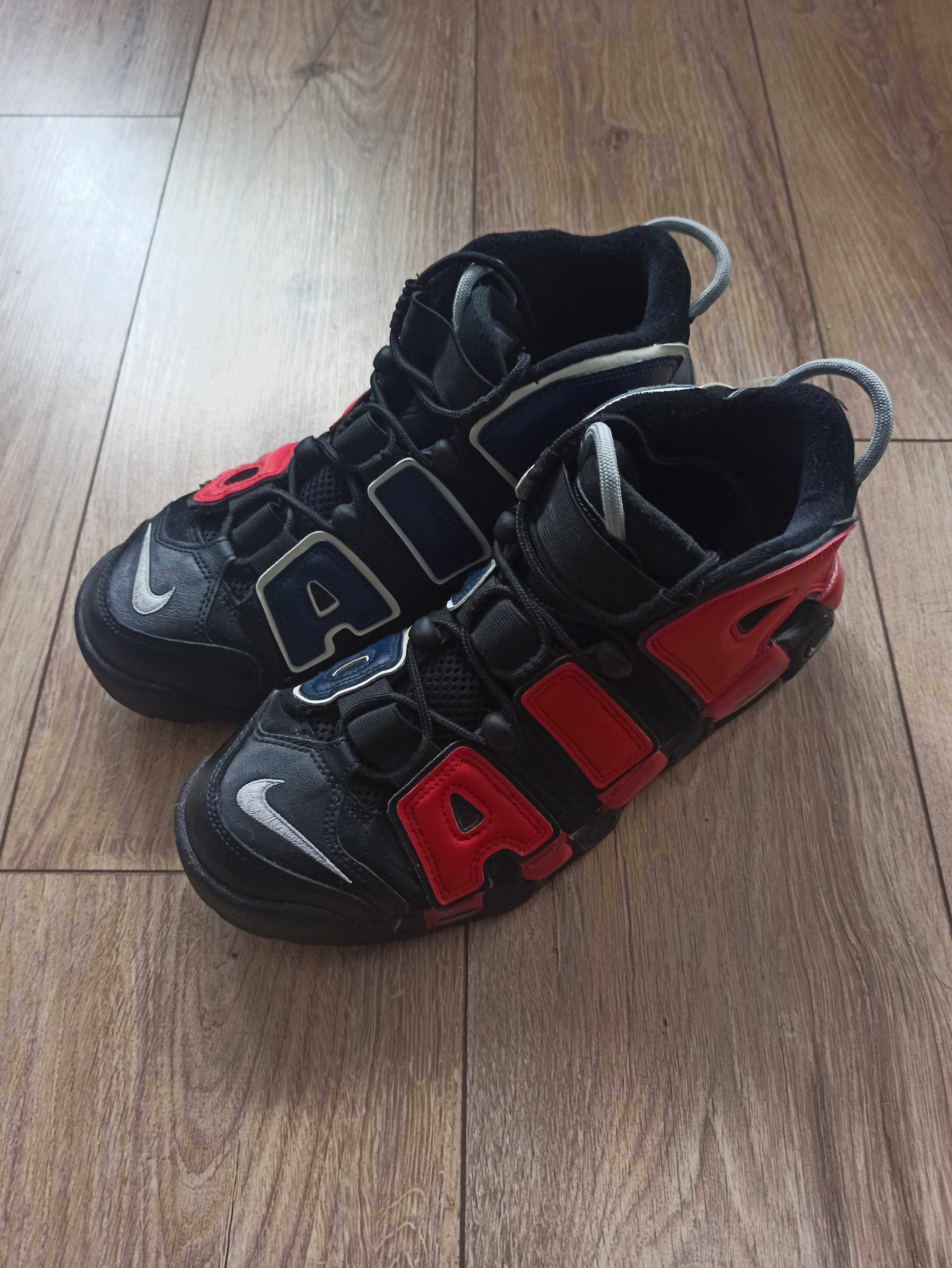 Nike air more uptempo