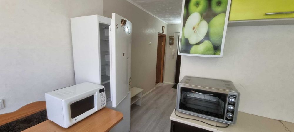 Продам однокімнатну квартиру у гарному стані. пр-т М.Рокосовського,4