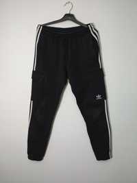 Adidas dresy spodnie dresowe czarne S